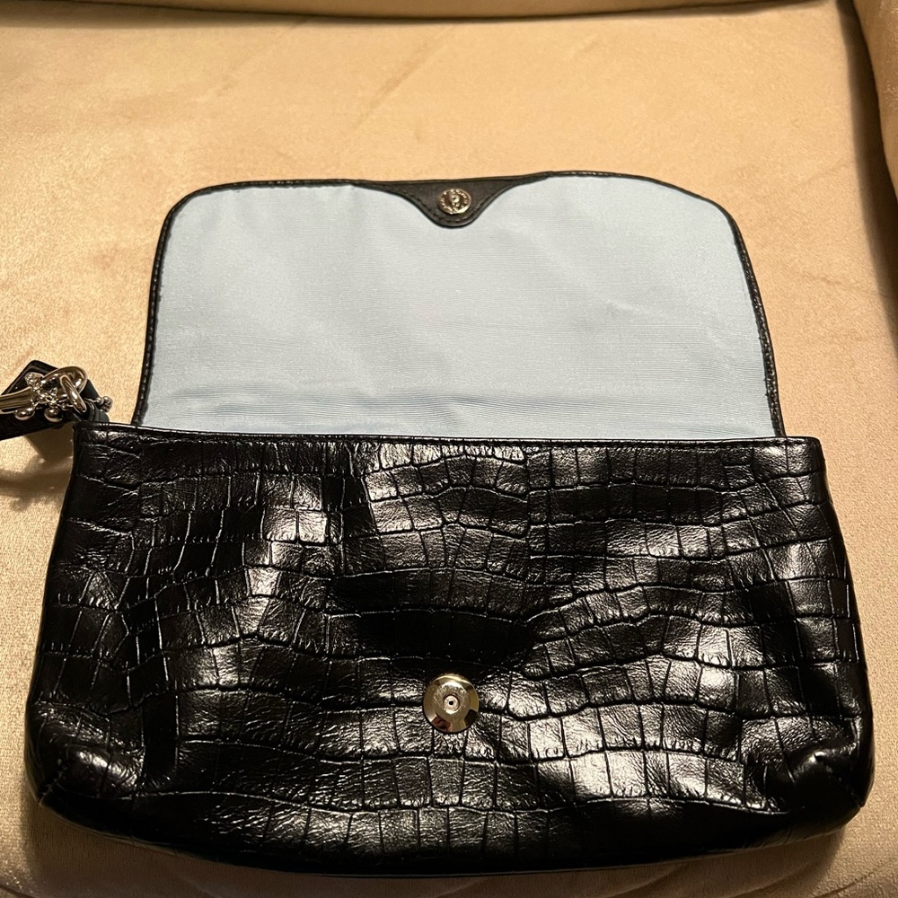 Coach black leather wristlet in excellent condition - Picture 12 of 14